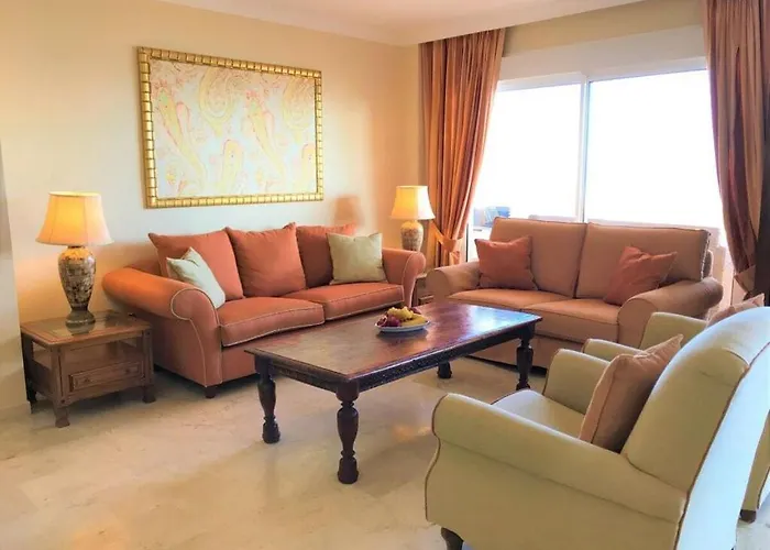 Penthouse Bermuda 4 * Estepona