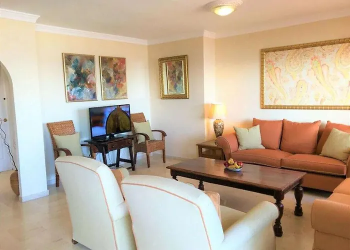 Penthouse Bermuda 4 *