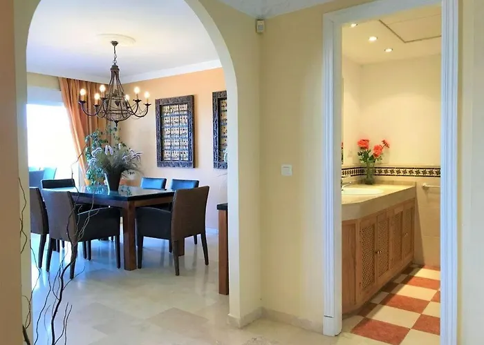 Penthouse Bermuda 4 * Estepona