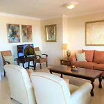 Penthouse Bermuda 4 *