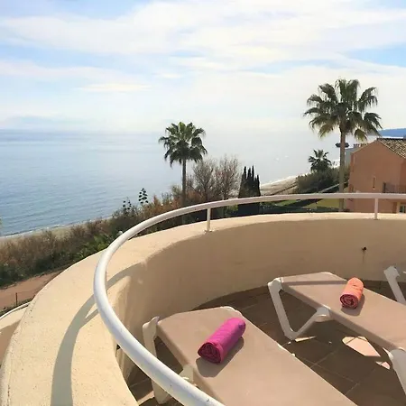 Будинок відпочинку Penthouse Bermuda 4 Естепона