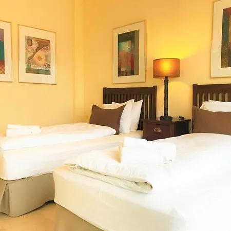 Penthouse Bermuda 4 * Естепона